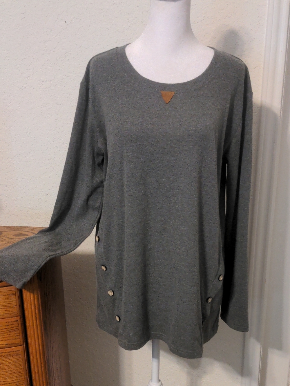 HARHAY Women's Long Sleeve Grey Pullover Shirt Top. Size M